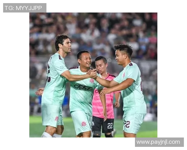 亚洲足球巨星风采绽放展现多元文化魅力的球场传奇 亚洲足球巨星风采绽放展现多元文化魅力的球场传奇