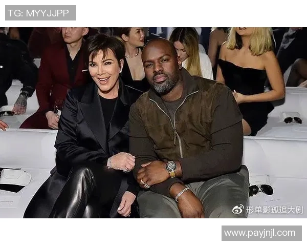 光头黑人足球球星赛场风采与传奇人生故事全面解读 光头黑人足球球星赛场风采与传奇人生故事全面解读